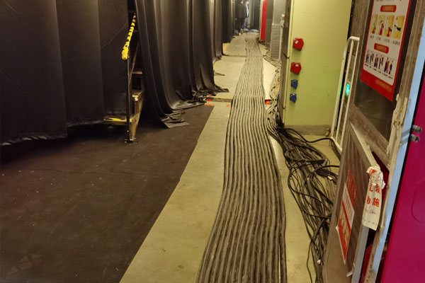 镇巴柴油发电机组的输出电压可以调节到哪些范围？